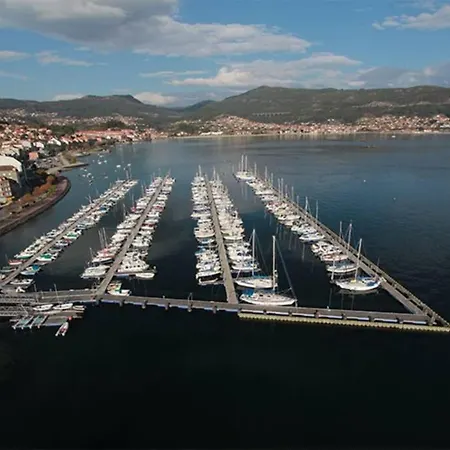 Rias Baixas Junto Al Mar-